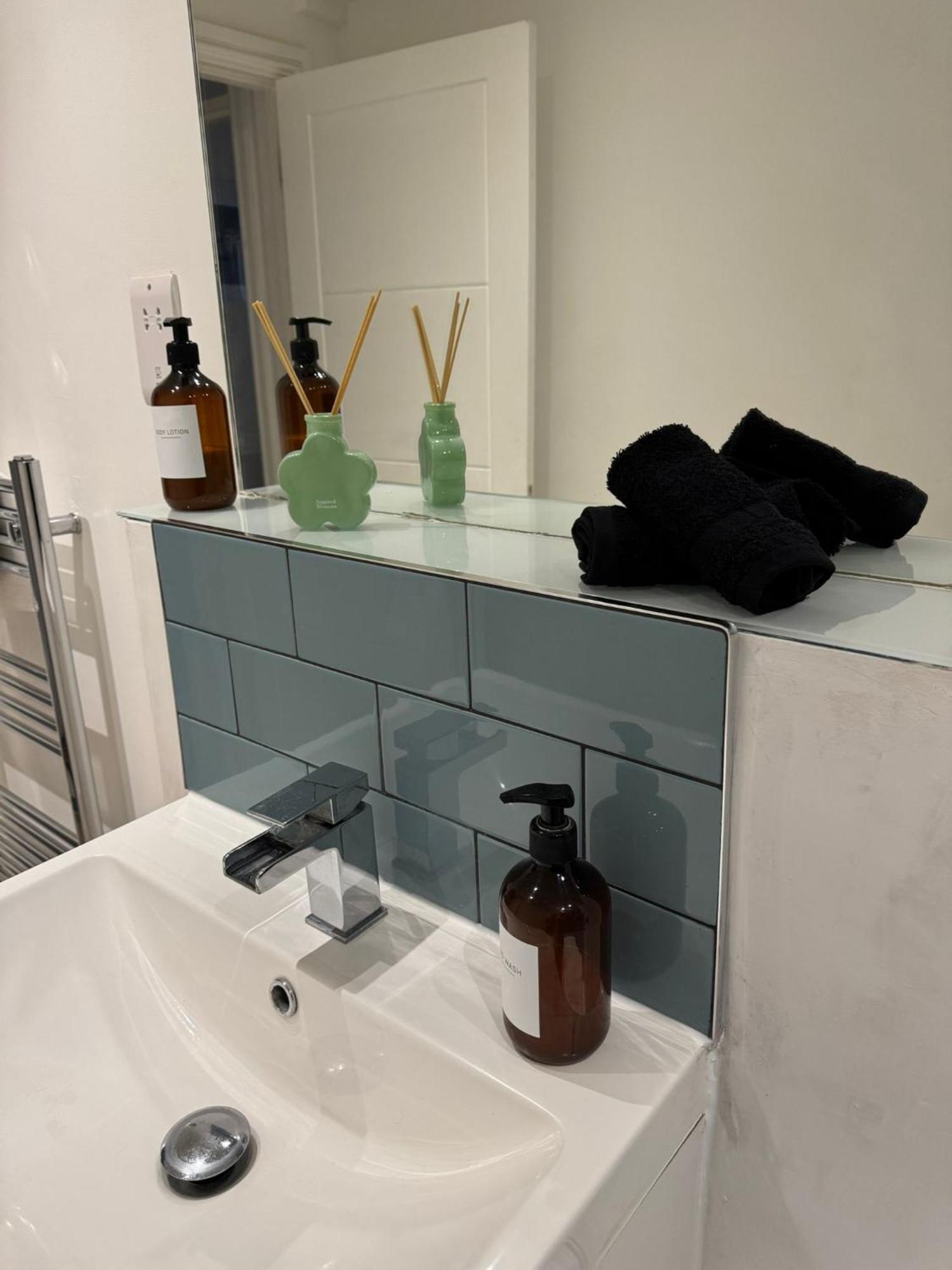 Stylish & Cosy Margate Escape With Hot Tub And Log Burner Dogs Welcome エクステリア 写真