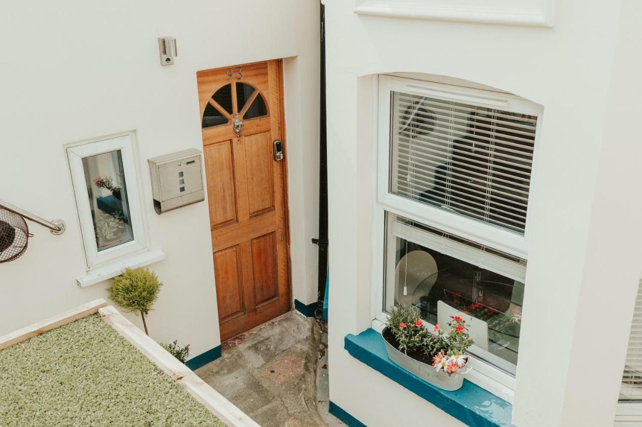 Stylish & Cosy Margate Escape With Hot Tub And Log Burner Dogs Welcome エクステリア 写真
